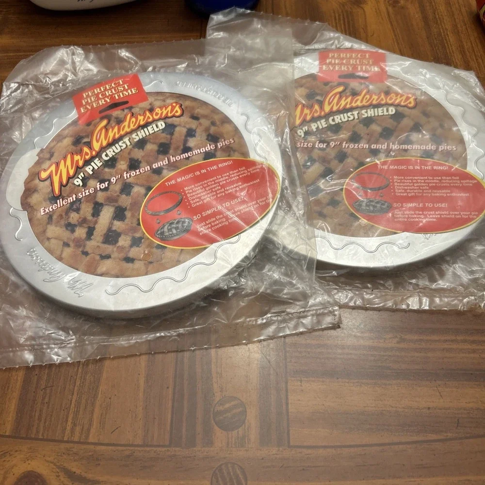 Mrs Anderson 9 Inch Pie Crust‎ Shield New Set 2